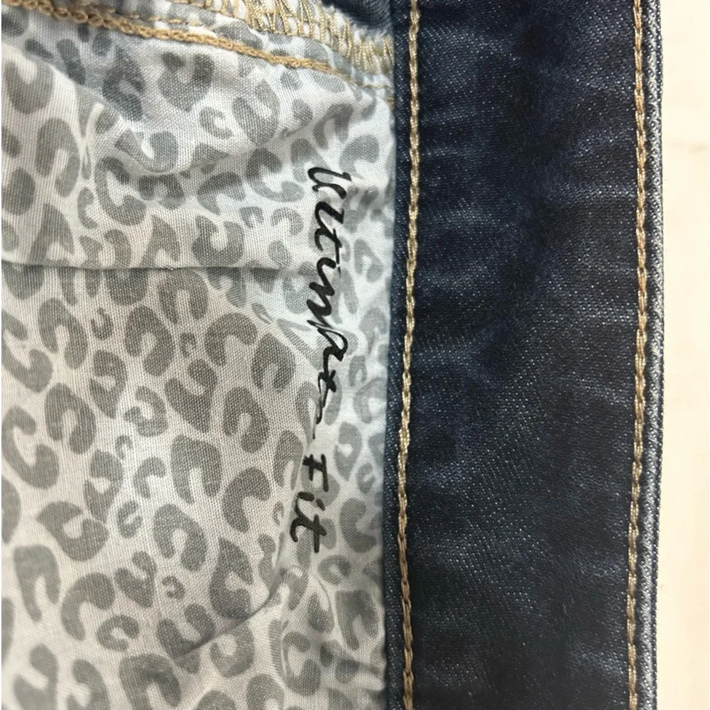 Chico’s Women's Platinum Straight Jeans Ultimate Fit Denim Size 0 Reg